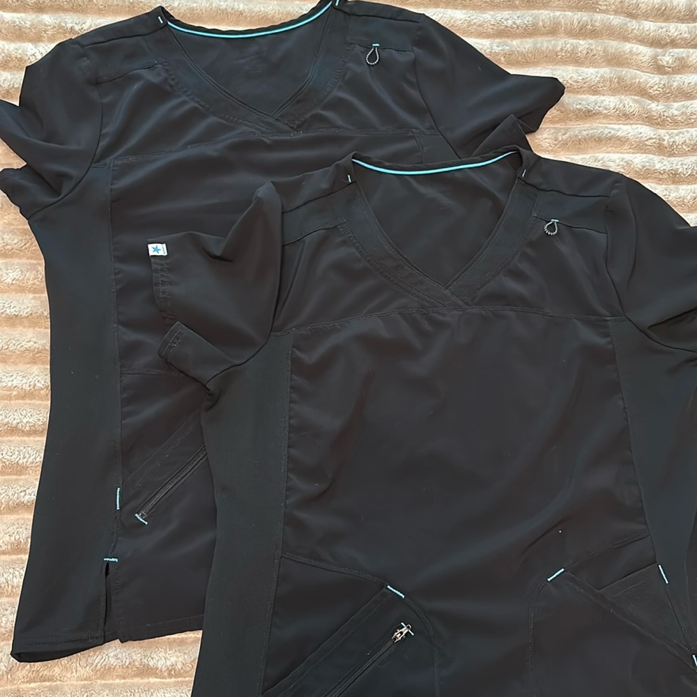 scrub top bundle ~ size M + L ~ black